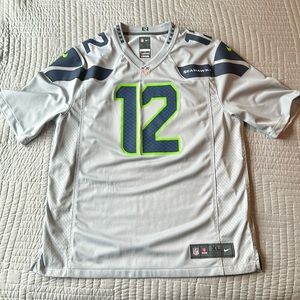 EUC NFL Seahawks #12 Fan Jersey in Grey and Blue Green XL